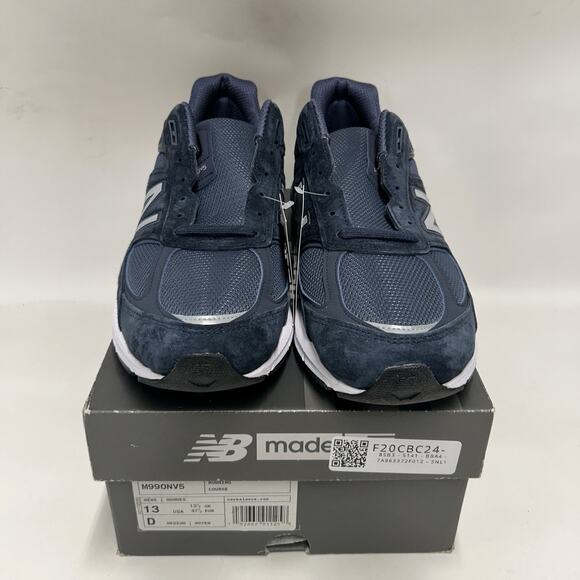 New Balance 990v5 Sneakers “Navy/Silver” M990NV5 main image 4